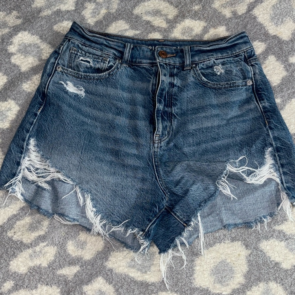 Ripped shorts